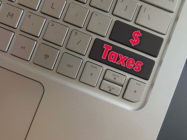 Comment la pensée de Platon est-elle pertinente dans l'éducation contemporaine ?